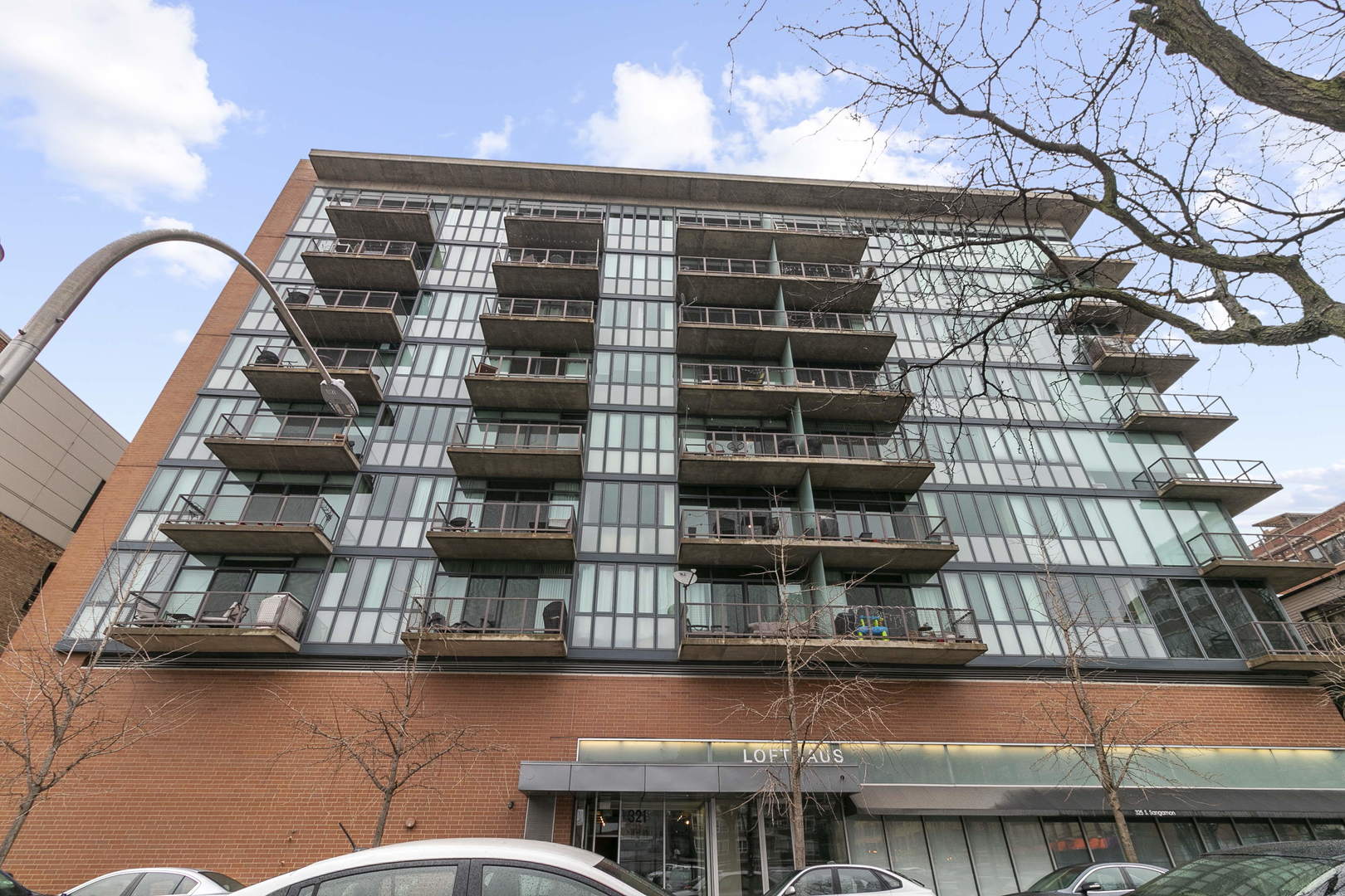 321 South Sangamon Street, Unit 907 Chicago, IL 60607 - Photo 1 of 8