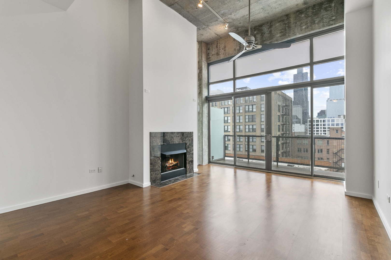 321 South Sangamon Street, Unit 907 Chicago, IL 60607 - Photo 3 of 8