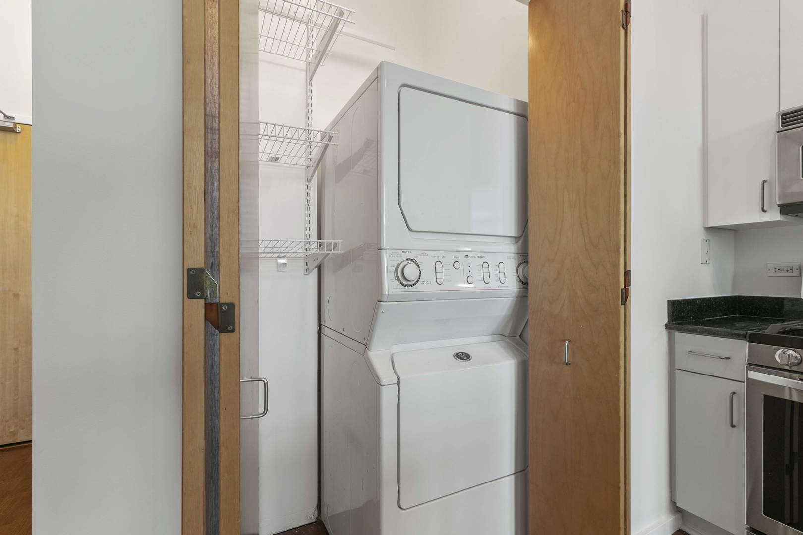 321 South Sangamon Street, Unit 907 Chicago, IL 60607 - Photo 8 of 8