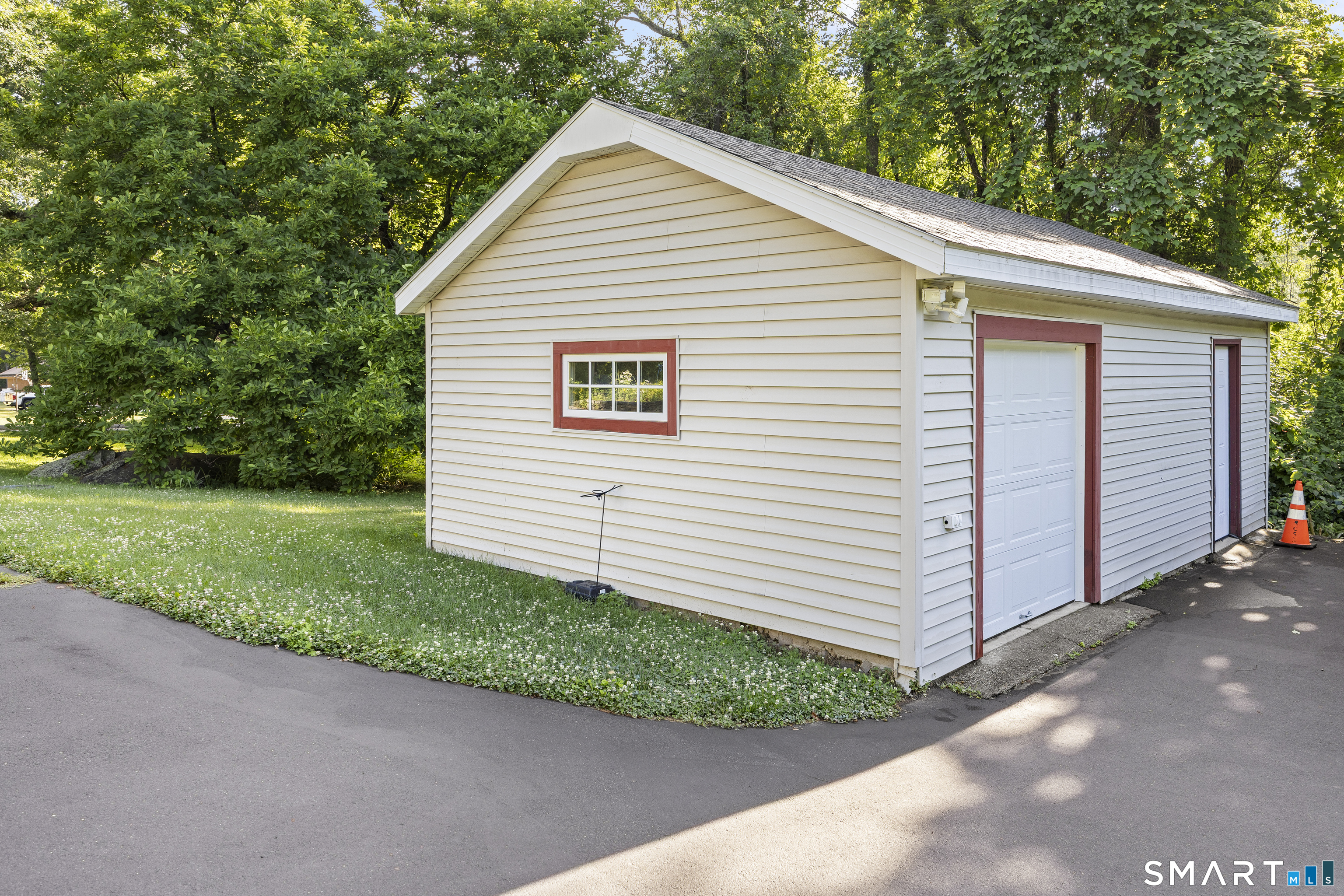 103 Coe Road Wolcott, CT 06716 - Photo 28 of 32