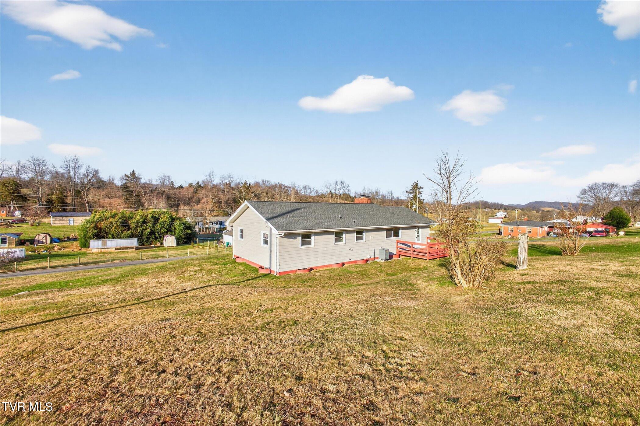 4488 Dishner Valley Road Bristol, VA 24202 - Photo 26 of 29 26-4488 Dishner Valley Rd Bristol-Window