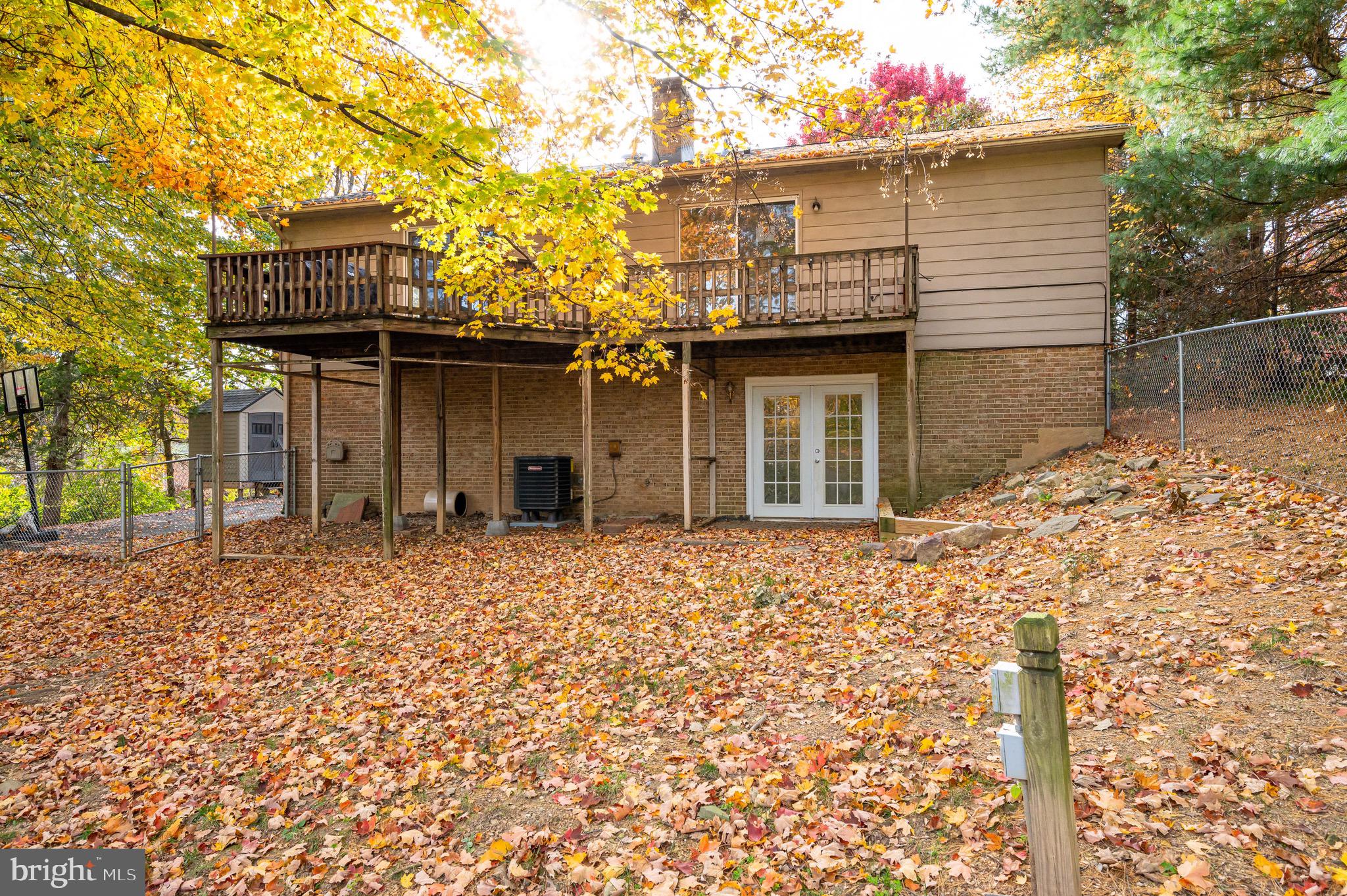 129 Longcroft Road Winchester, VA 22602 - Photo 7 of 37 Gallery Image 7