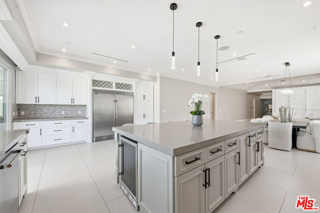 12419 Erwin Street Valley Village, CA 91606 - Photo 13 of 35