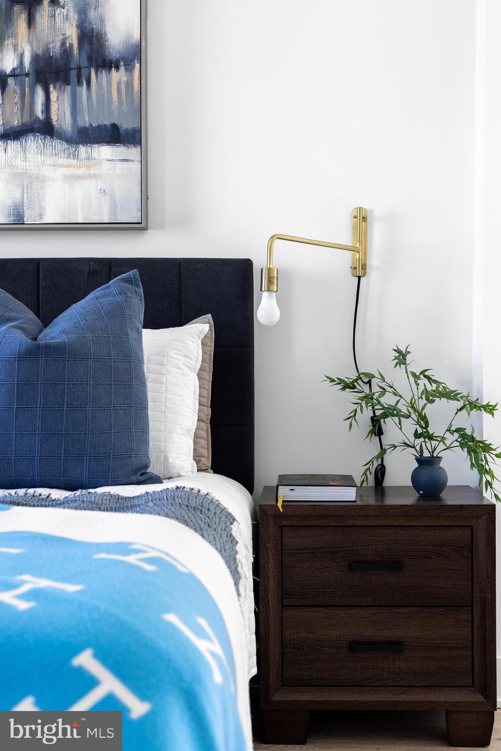 2624 Brown Street Philadelphia, PA 19130 - Photo 15 of 136