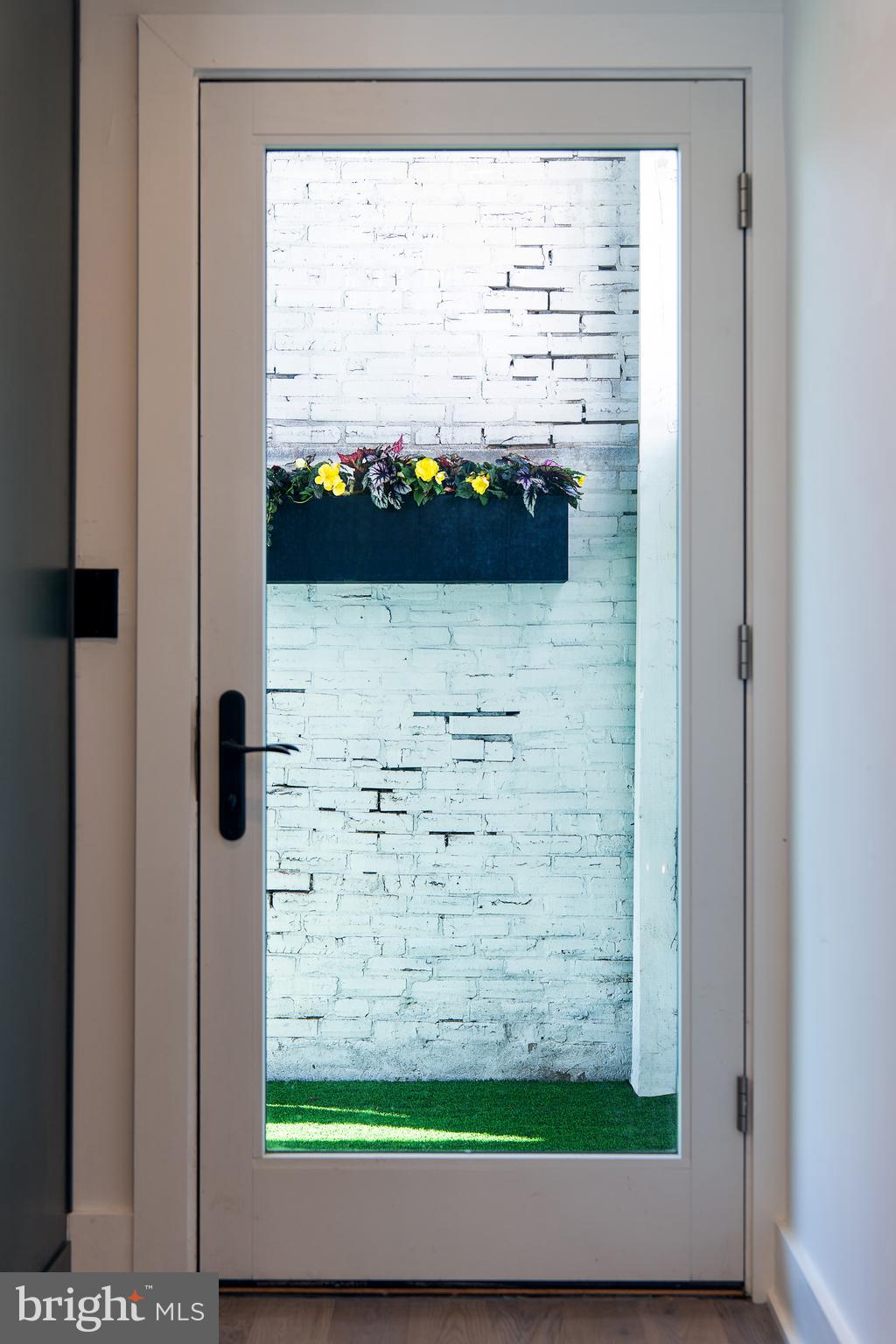 2624 Brown Street Philadelphia, PA 19130 - Photo 23 of 136