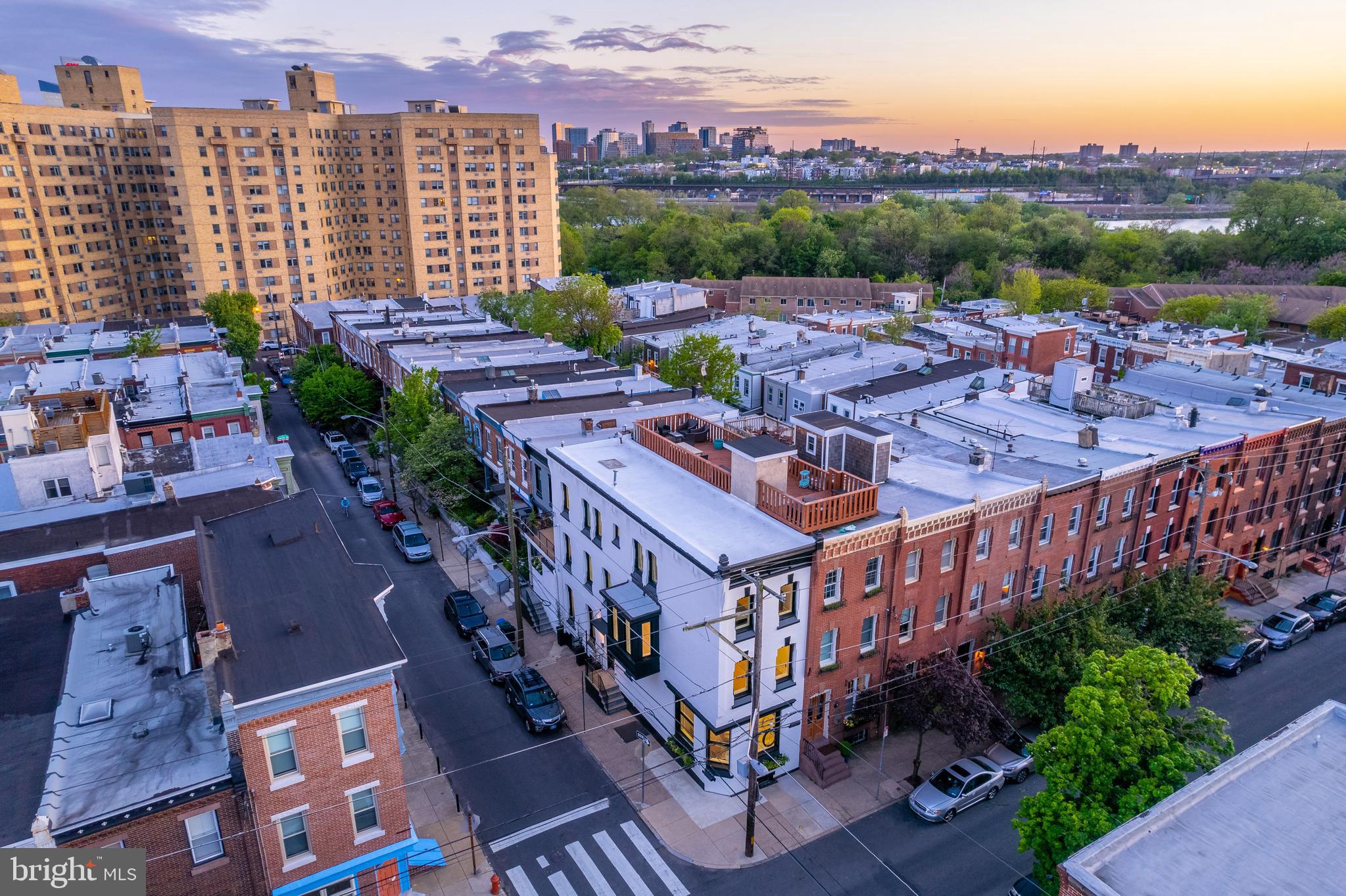 2624 Brown Street Philadelphia, PA 19130 - Photo 4 of 136