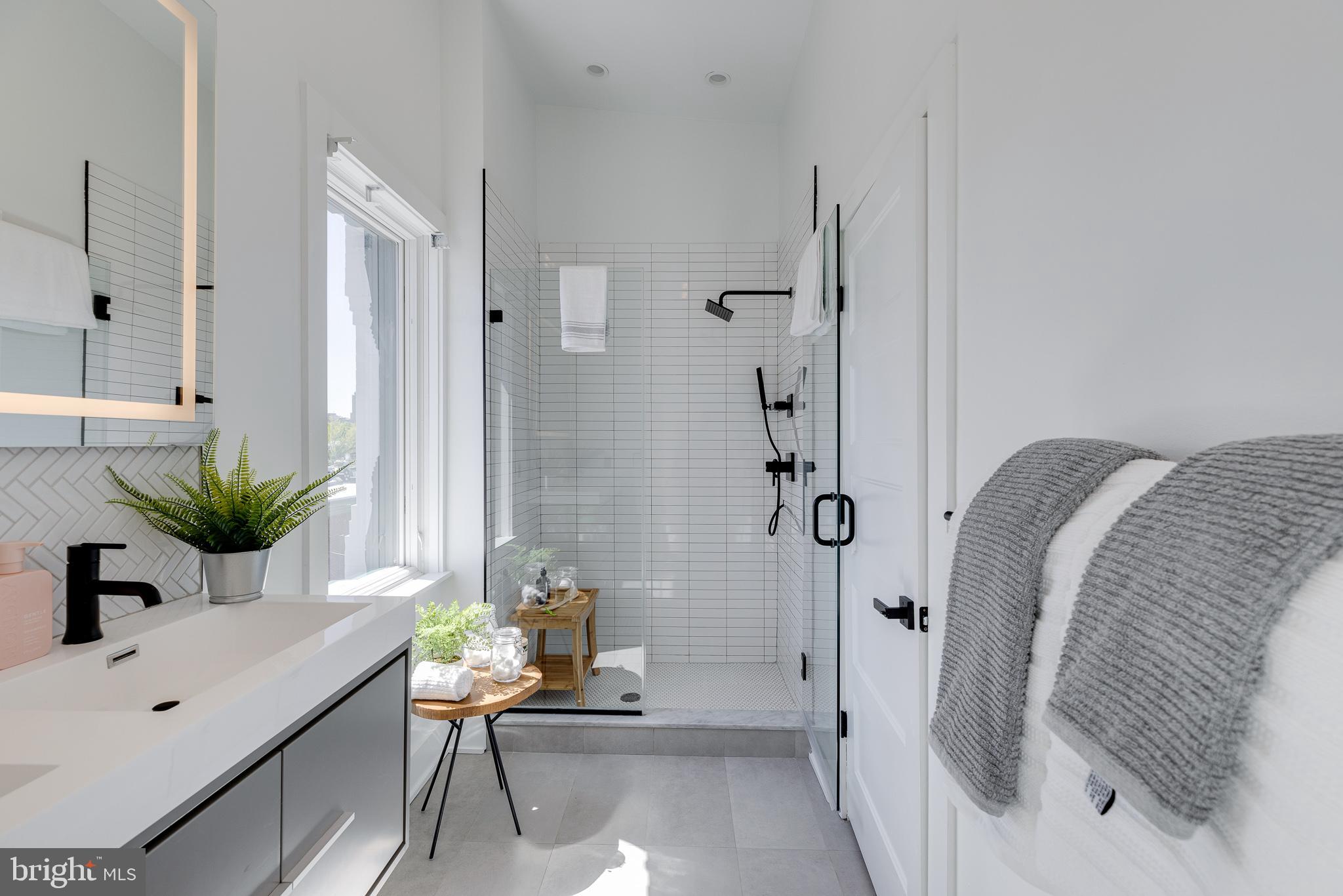 2624 Brown Street Philadelphia, PA 19130 - Photo 52 of 136