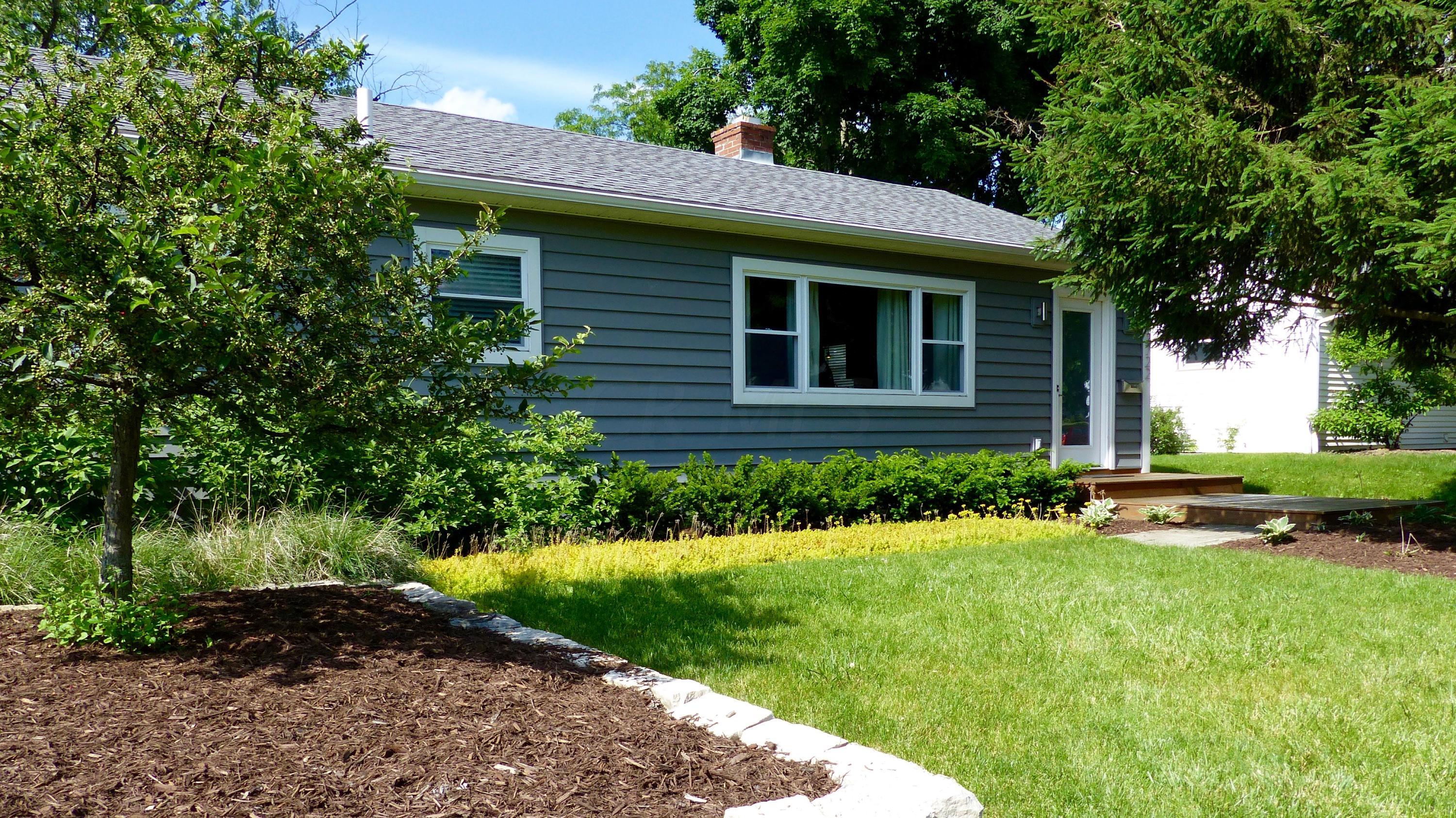2722 Nottingham Road Columbus, OH 43221 - Photo 2 of 34