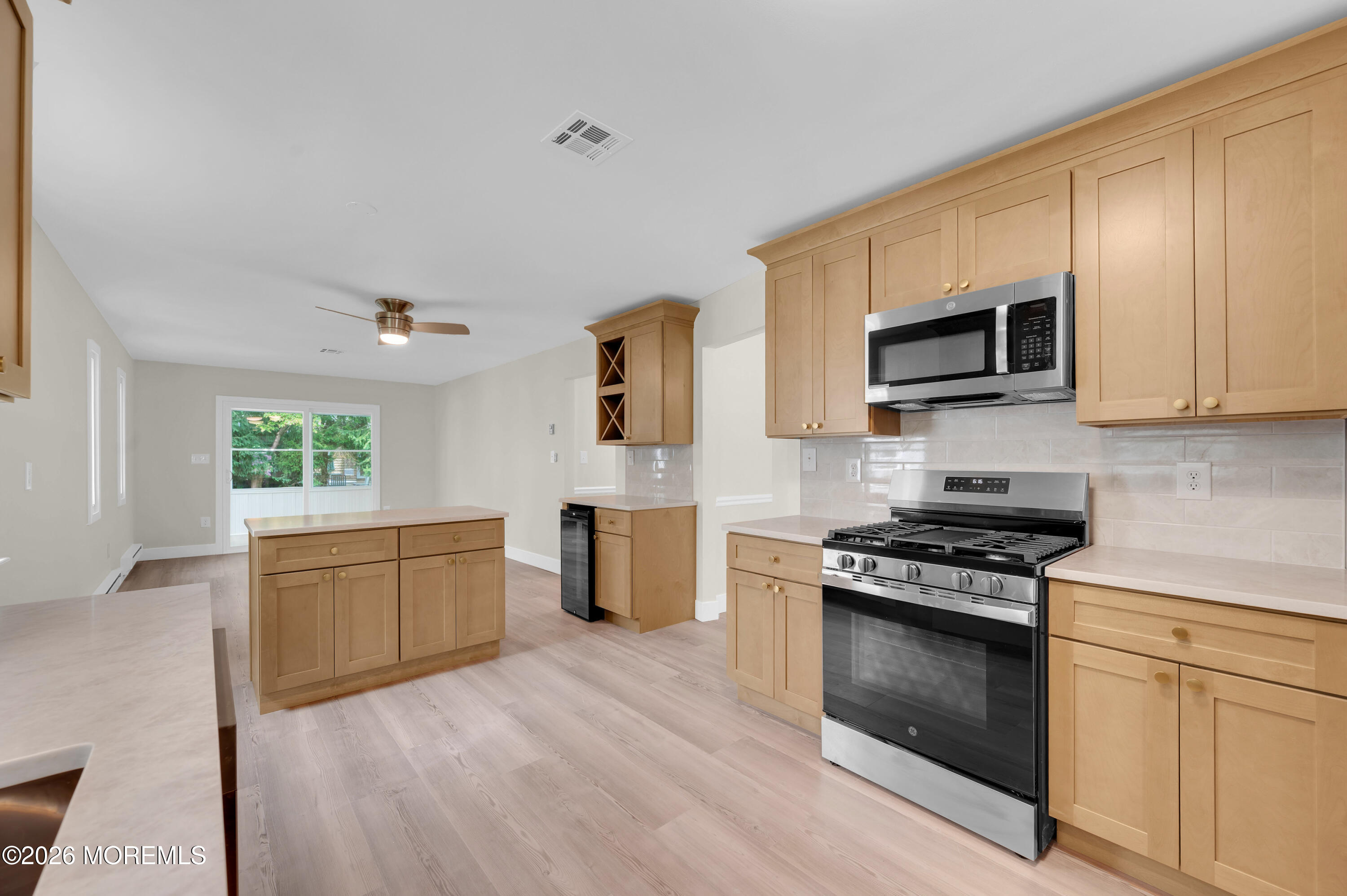 22 Abbey Road Brick, NJ 08723 - Photo 10 of 25 Kitchen 2 (1)