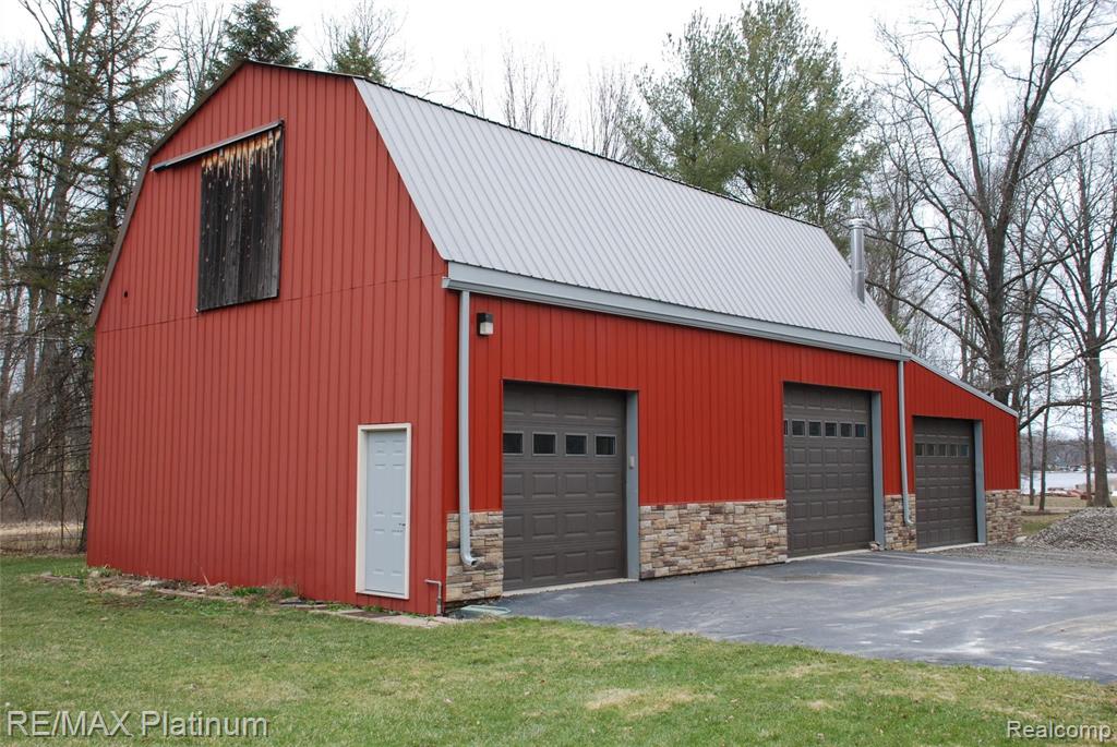 4922 Cedar Lake Road Howell, MI 48843 - Photo 77 of 95