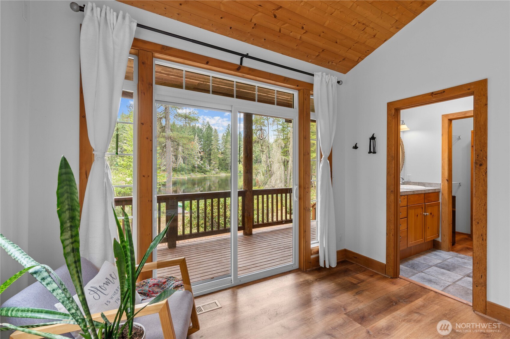 7131 Northeast Tahuya Blacksmith Road Belfair, WA 98528 - Photo 14 of 33 a view of entryway with balcony