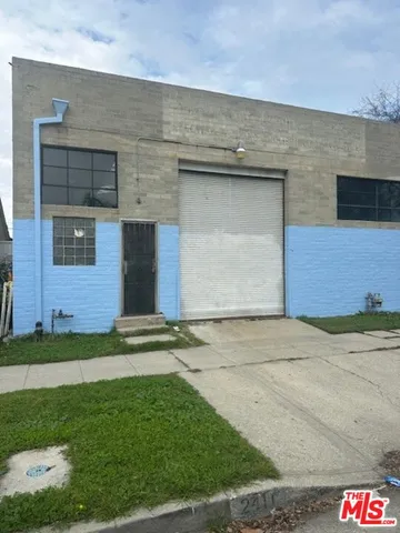 $1,499,000 | 2411 Exposition Place, Los Angeles, CA 90018