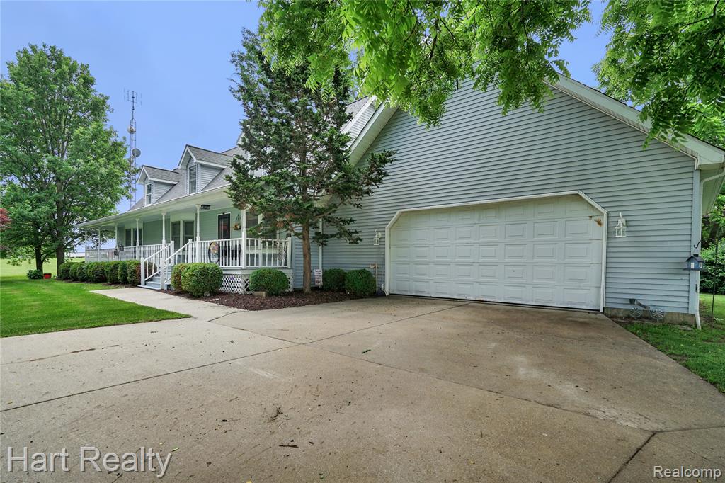 7167 Brown School Road North Branch, MI 48461 - Photo 2 of 52 Gallery Image 2