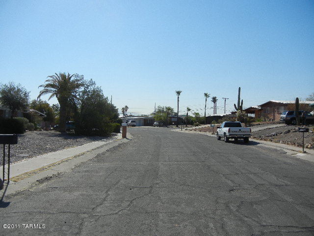 1812 West Camelot Road Tucson, AZ 85713 - Photo 24 of 25