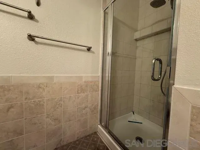 a view of a back yard of the house