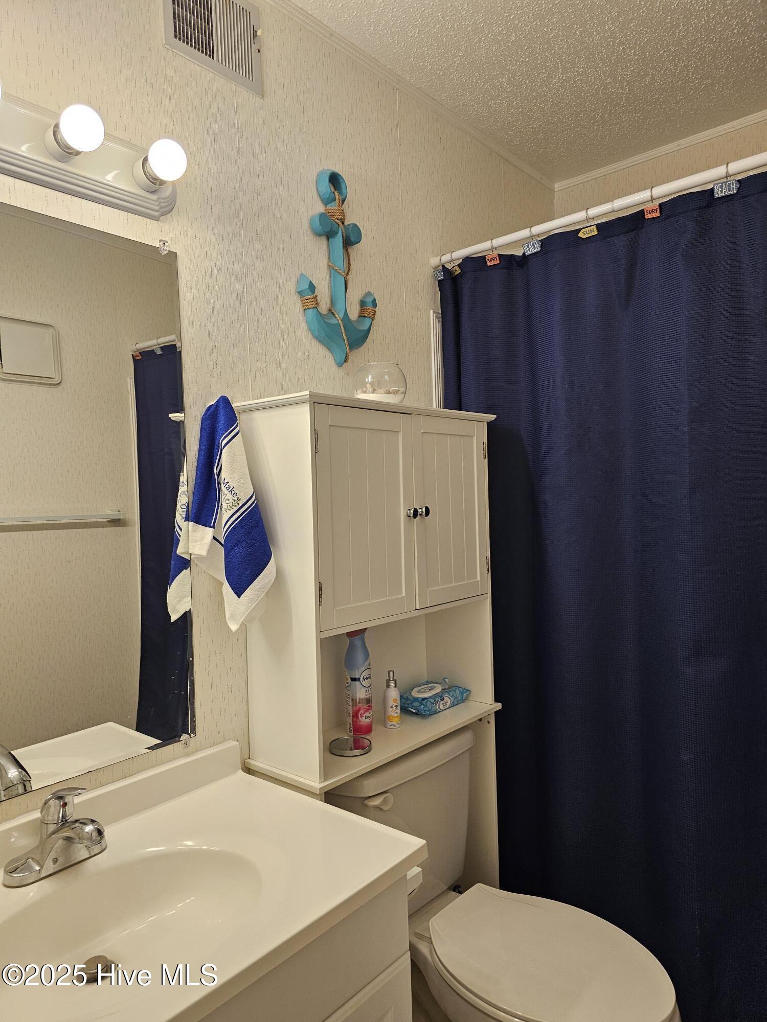 10172 Beach Drive Southwest, Unit 2206 Calabash, NC 28467 - Photo 35 of 53 Guest Bath