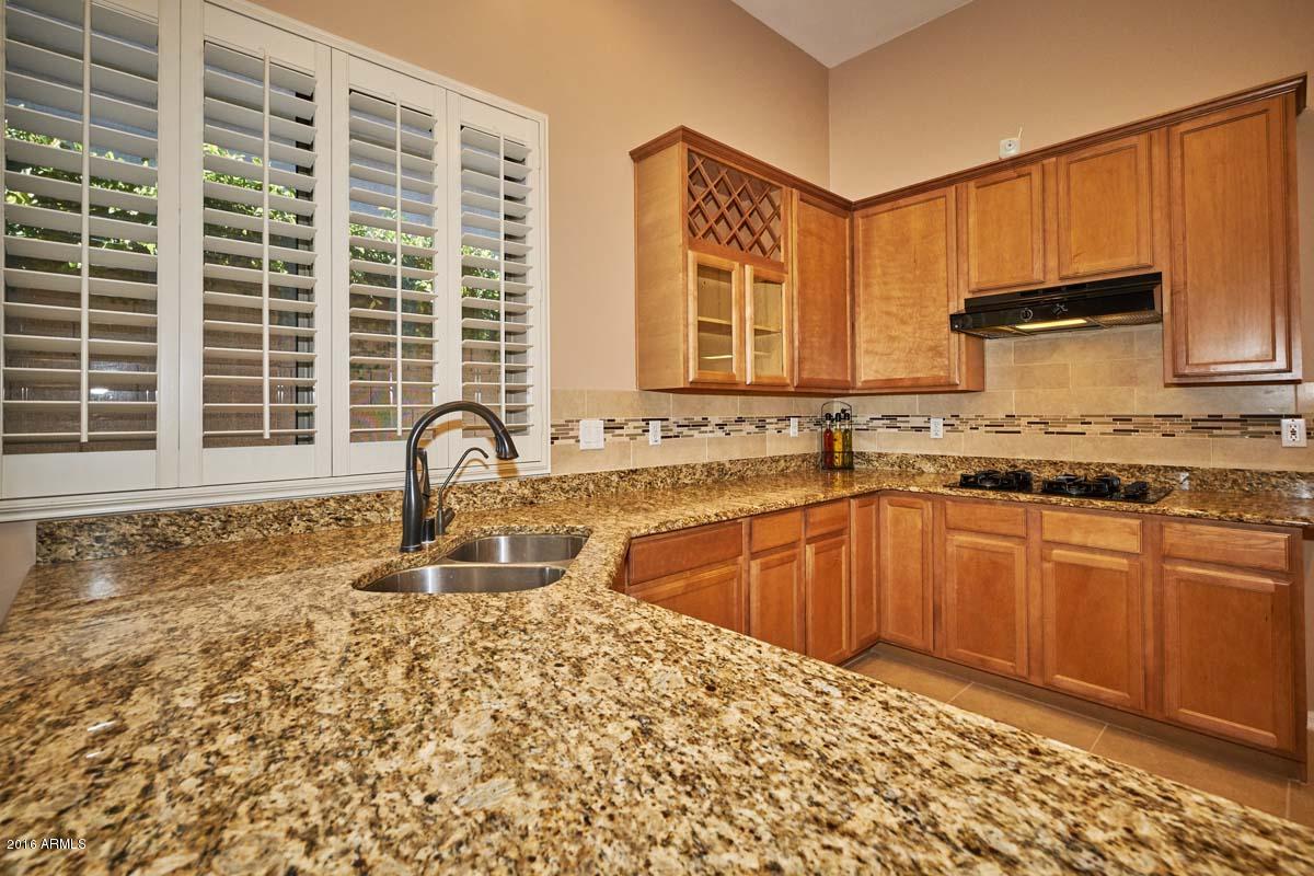 3135 East Amber Ridge Way Phoenix, AZ 85048 - Photo 13 of 41 Kitchen3