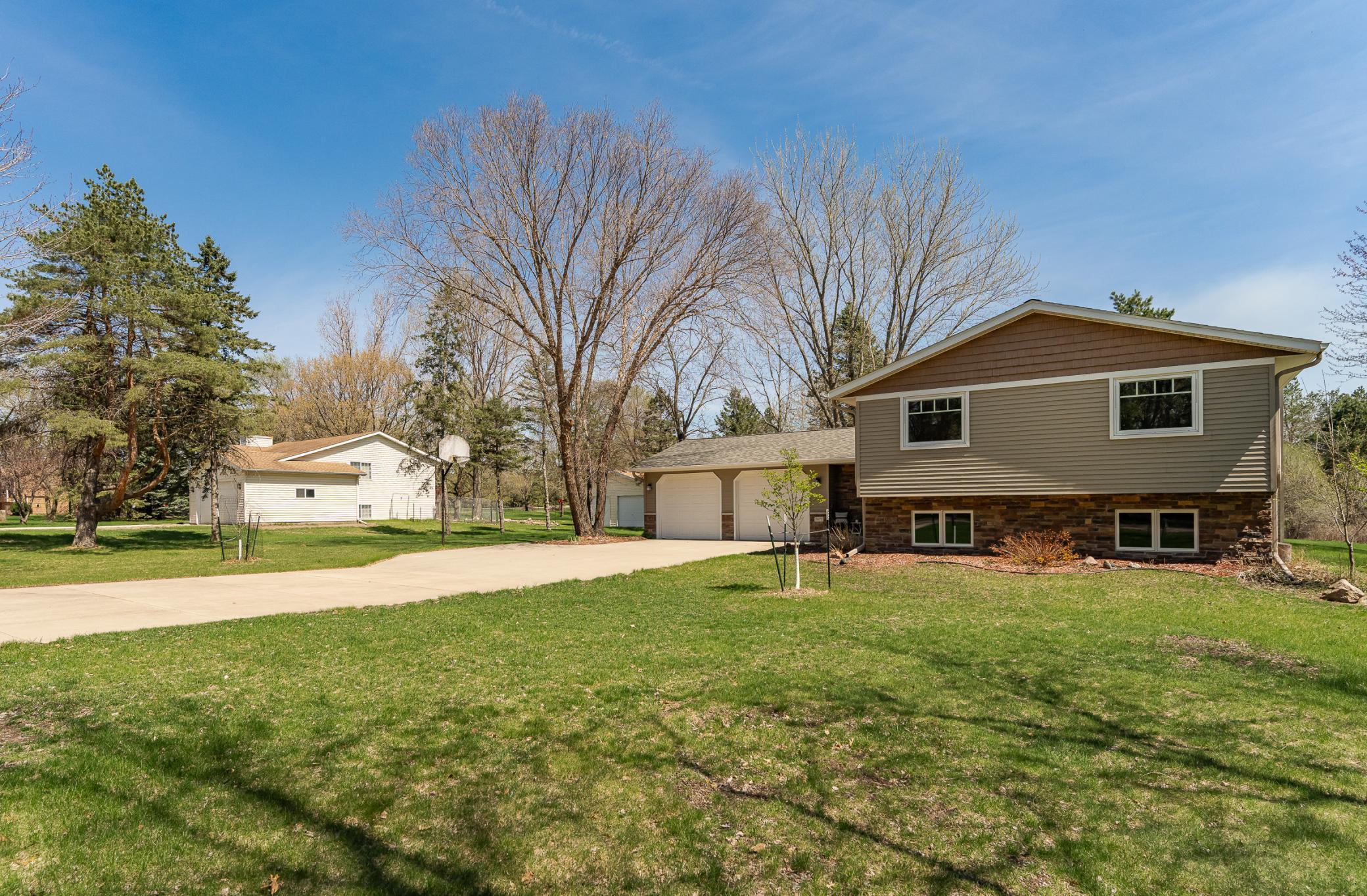 2672 Daybreak Court Southeast Rochester, MN 55904 - Photo 2 of 58
