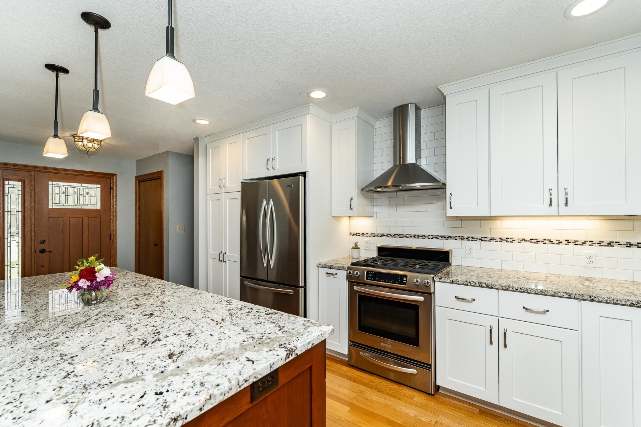 2672 Daybreak Court Southeast Rochester, MN 55904 - Photo 10 of 58
