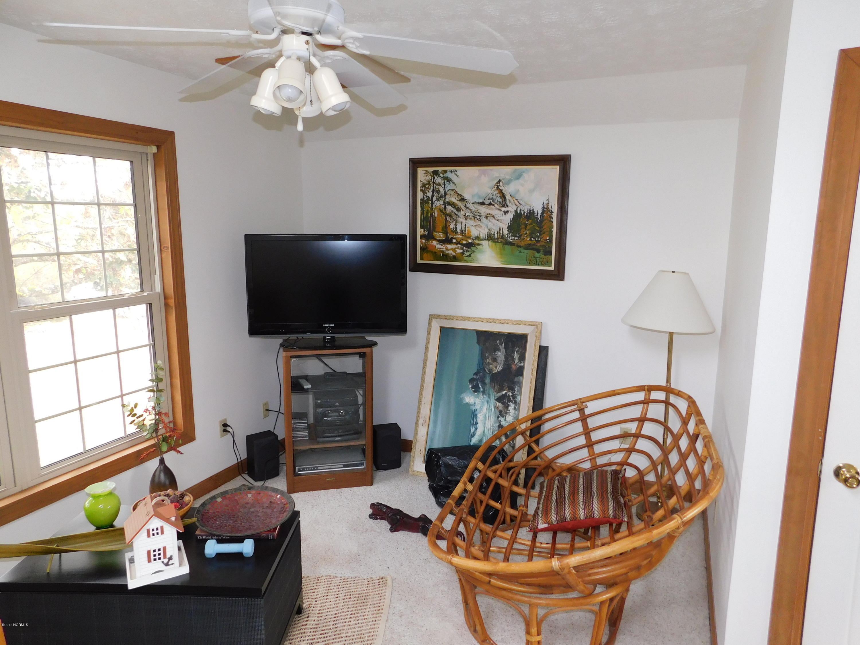 672 Roberts Road Newport, NC 28570 - Photo 24 of 36 Room over garage