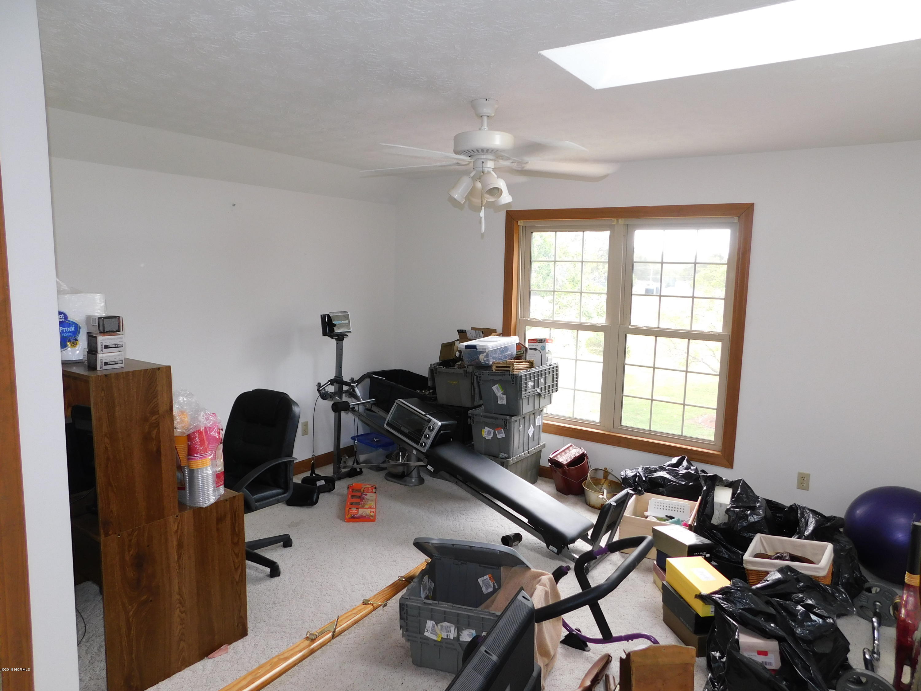672 Roberts Road Newport, NC 28570 - Photo 25 of 36 Room over garage