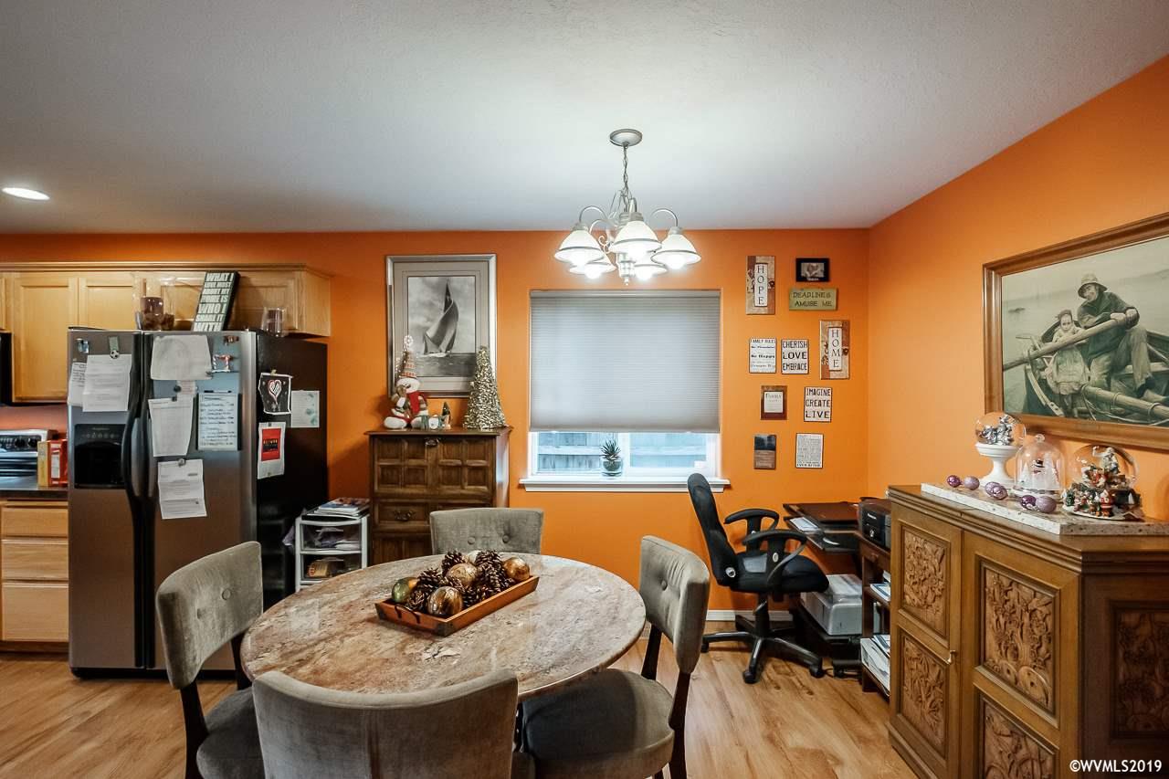 1679 Baxter Road Southeast Salem, OR 97306 - Photo 21 of 41 Gallery Image 21