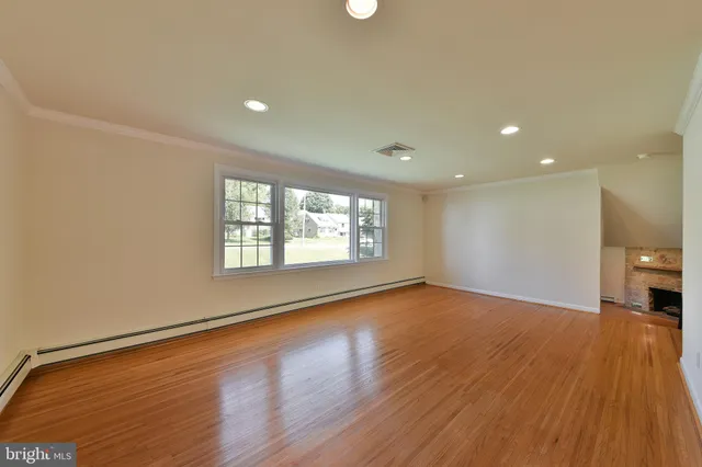 $599,000 | 2106 Carolton Way, Flourtown, PA 19031