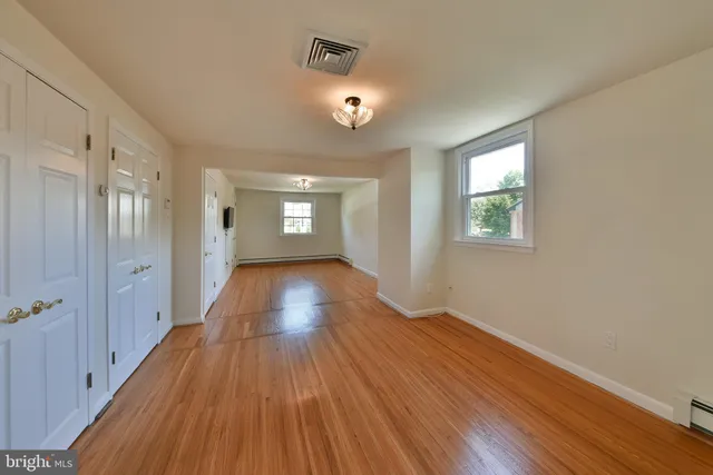 $599,000 | 2106 Carolton Way, Flourtown, PA 19031