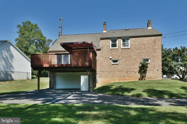 $599,000 | 2106 Carolton Way, Flourtown, PA 19031