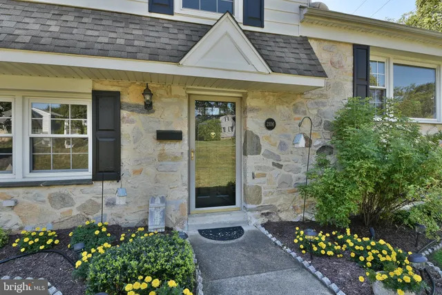 $599,000 | 2106 Carolton Way, Flourtown, PA 19031