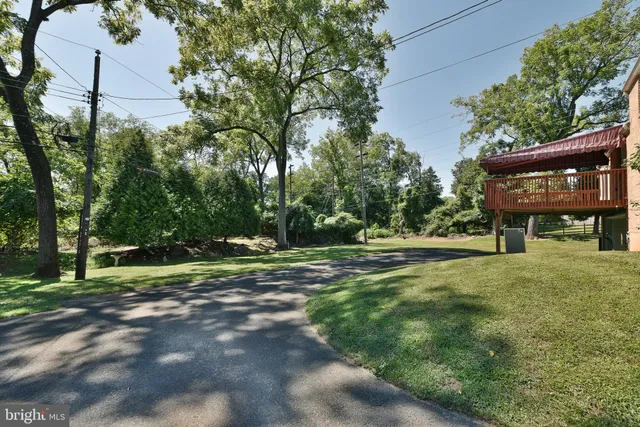 $599,000 | 2106 Carolton Way, Flourtown, PA 19031