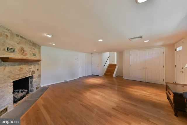 $599,000 | 2106 Carolton Way, Flourtown, PA 19031