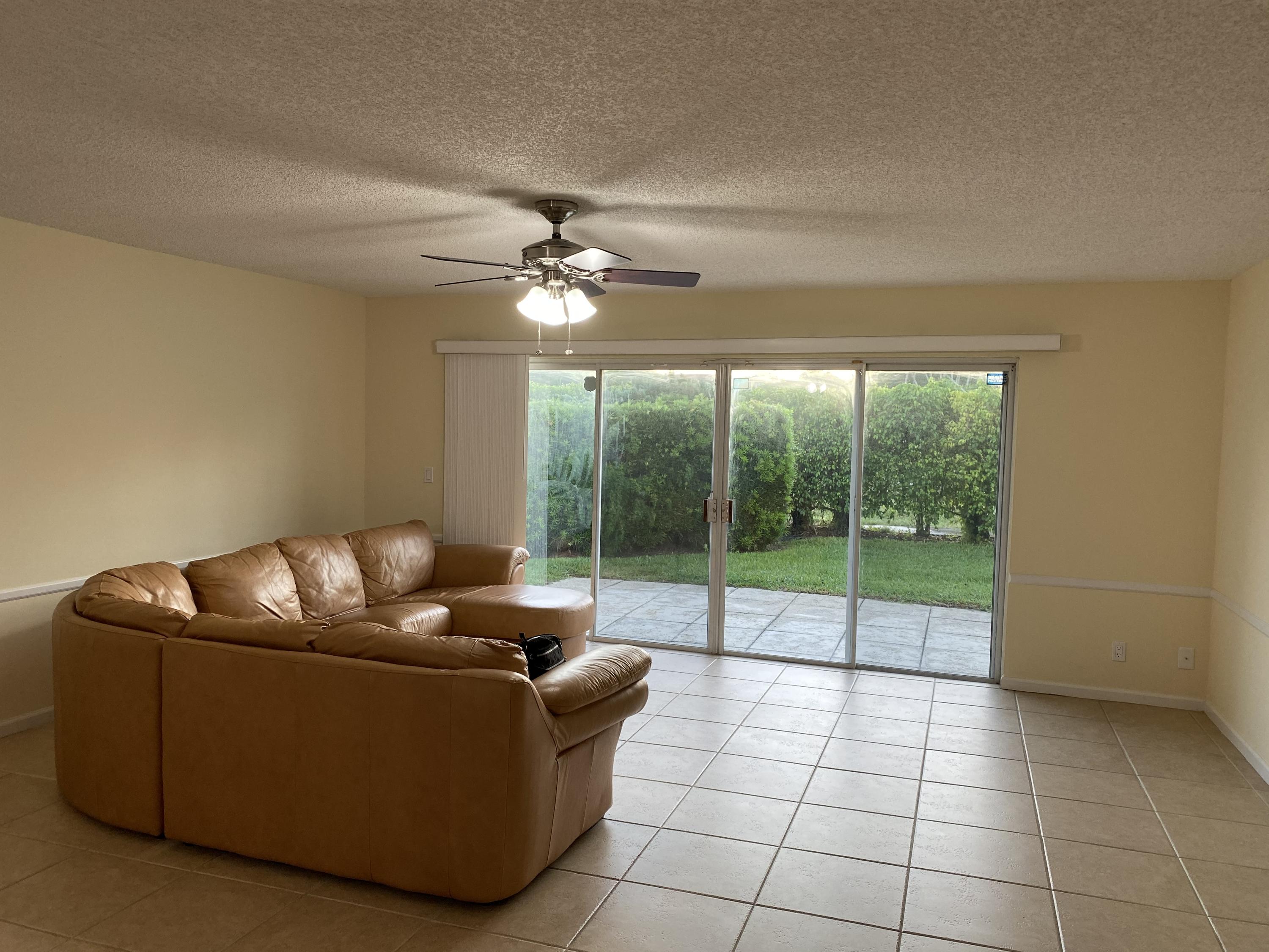 500 Southwest 1st Street Boca Raton, FL 33432 - Photo 11 of 29 Living
