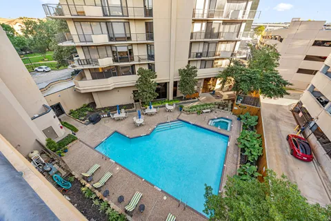 $285,000 | 3350 McCue Road, Unit 2302, Houston, TX 77056