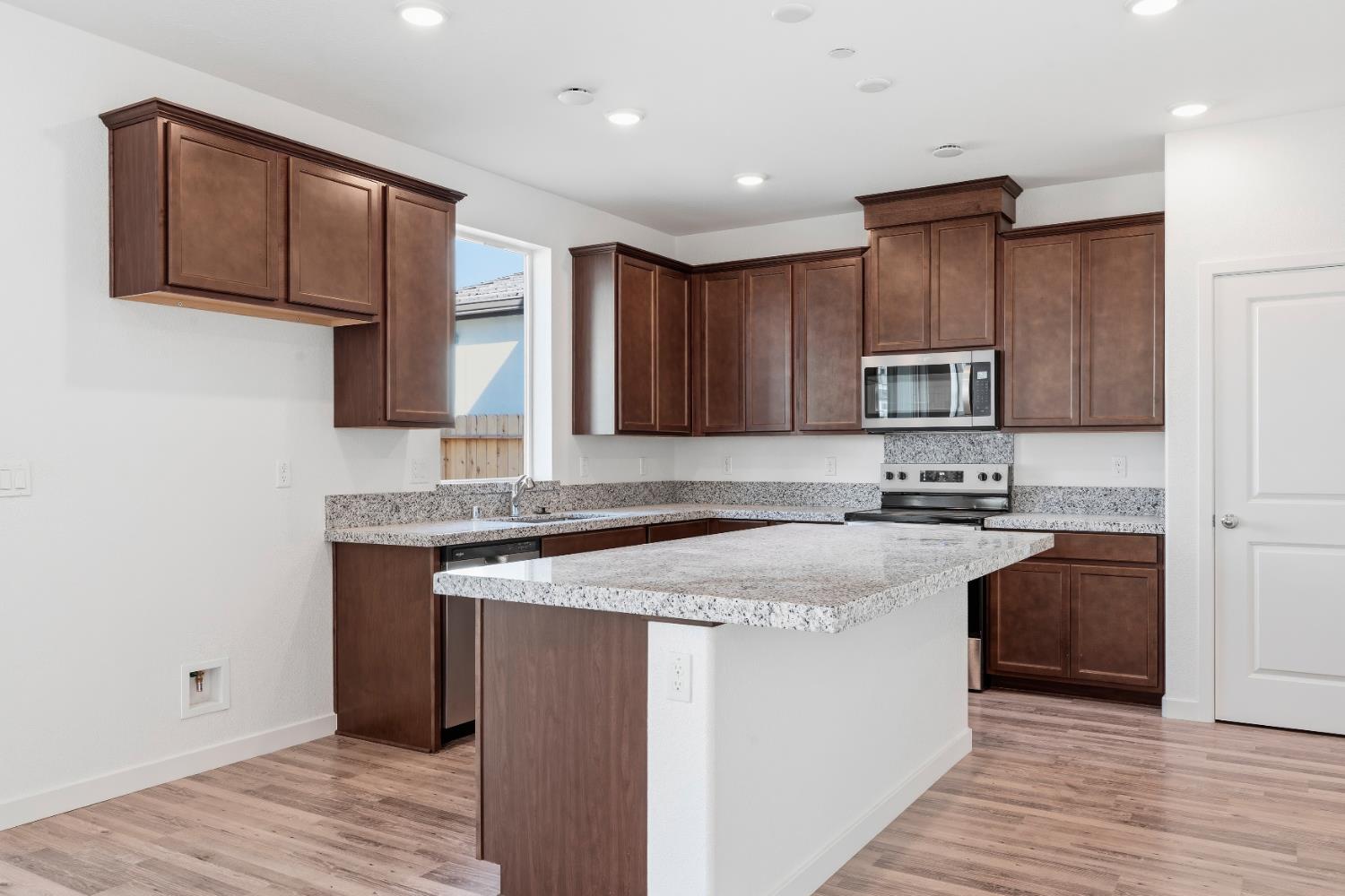 7073 Star Rise Way Roseville, CA 95747 - Photo 5 of 25