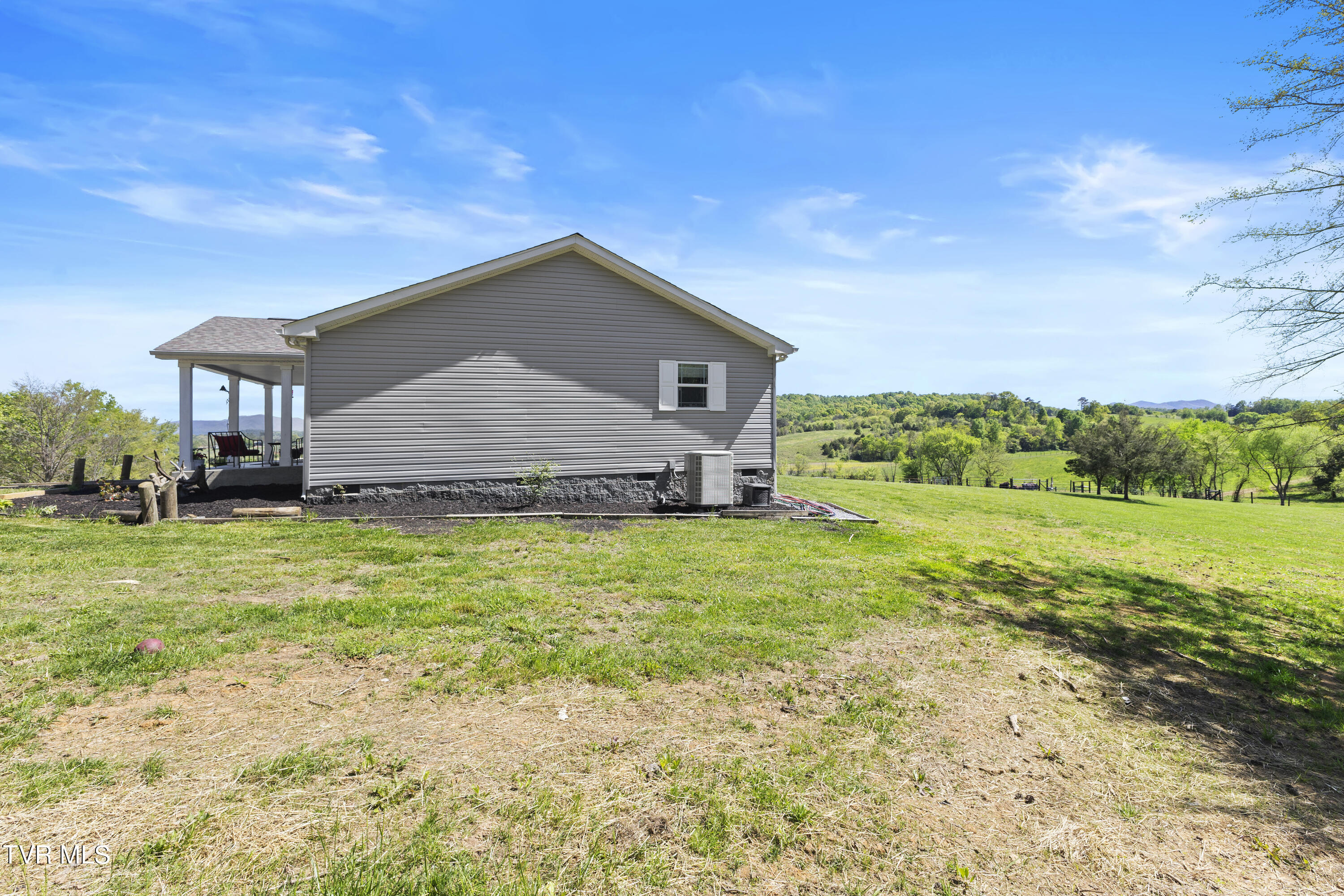 4310 Poplar Springs Road Greeneville, TN 37743 - Photo 14 of 67 128A2066
