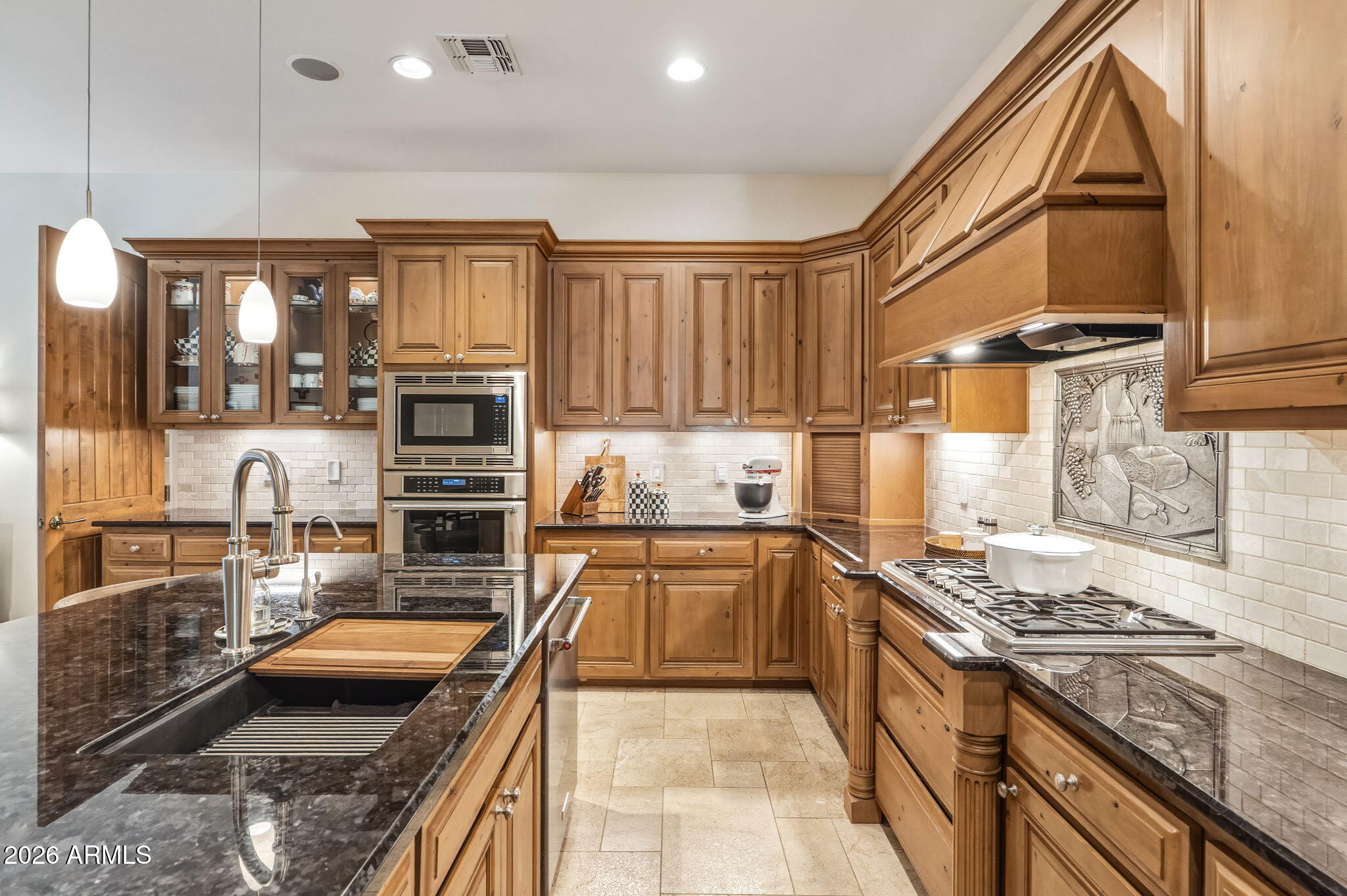 3450 East Pyrenees Pass Phoenix, AZ 85018 - Photo 15 of 55 Kitchen