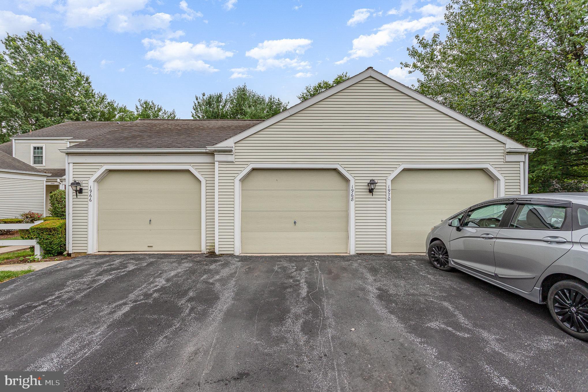 1968 Wexford Road Palmyra, PA 17078 - Photo 4 of 35 Gallery Image 4