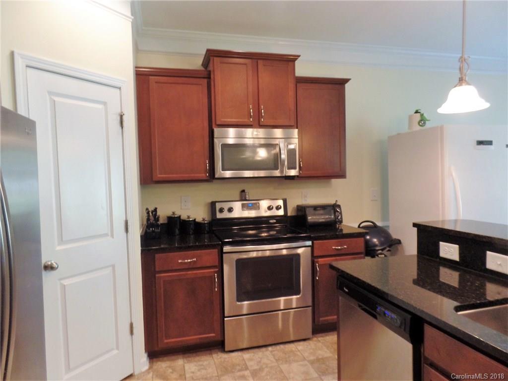 843 Rook Road Charlotte, NC 28216 - Photo 12 of 31