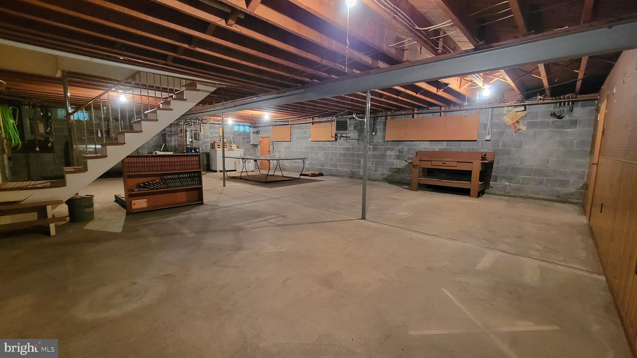 9341 Longswamp Road Mertztown, PA 19539 - Photo 16 of 41