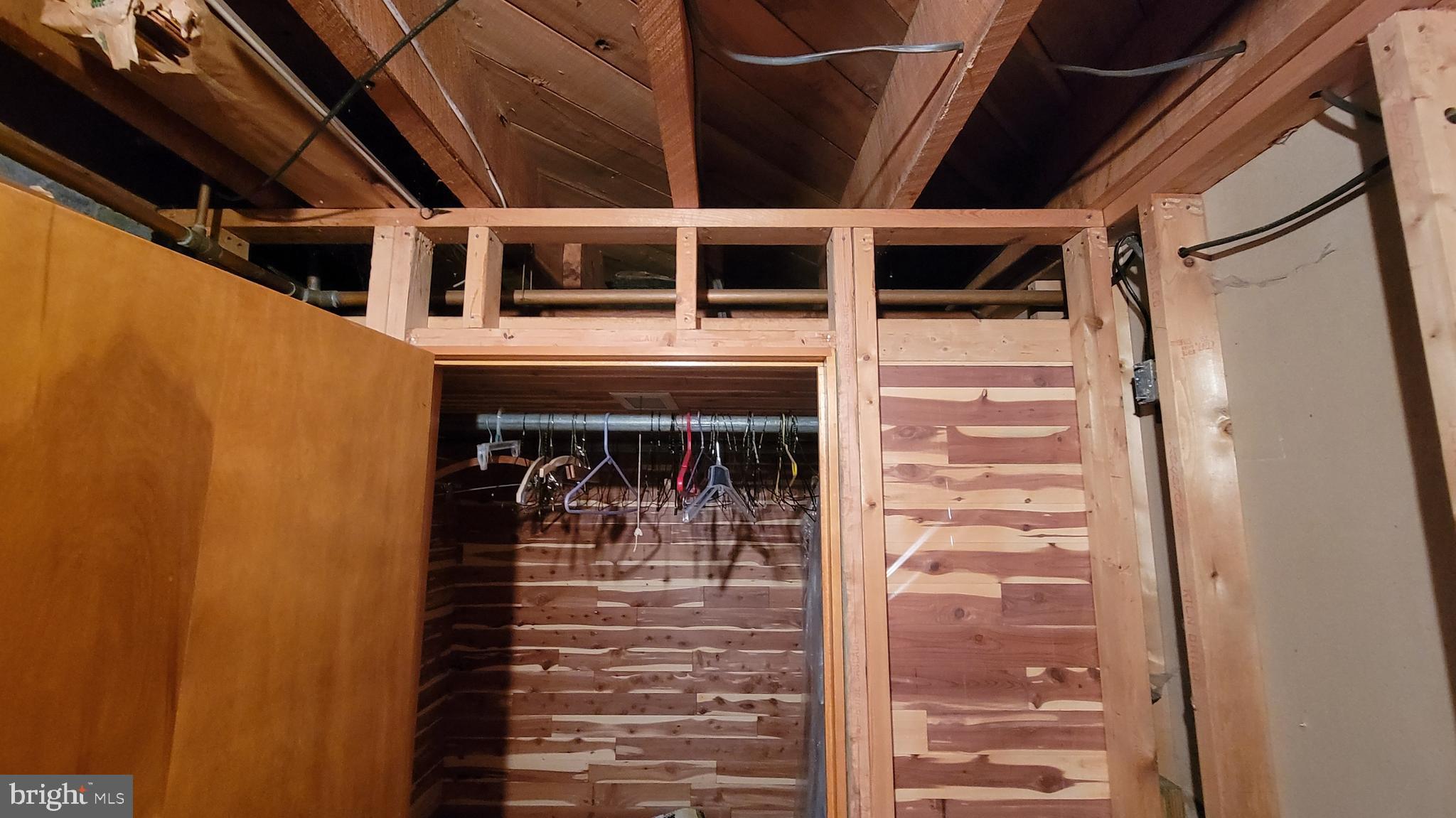 9341 Longswamp Road Mertztown, PA 19539 - Photo 20 of 41