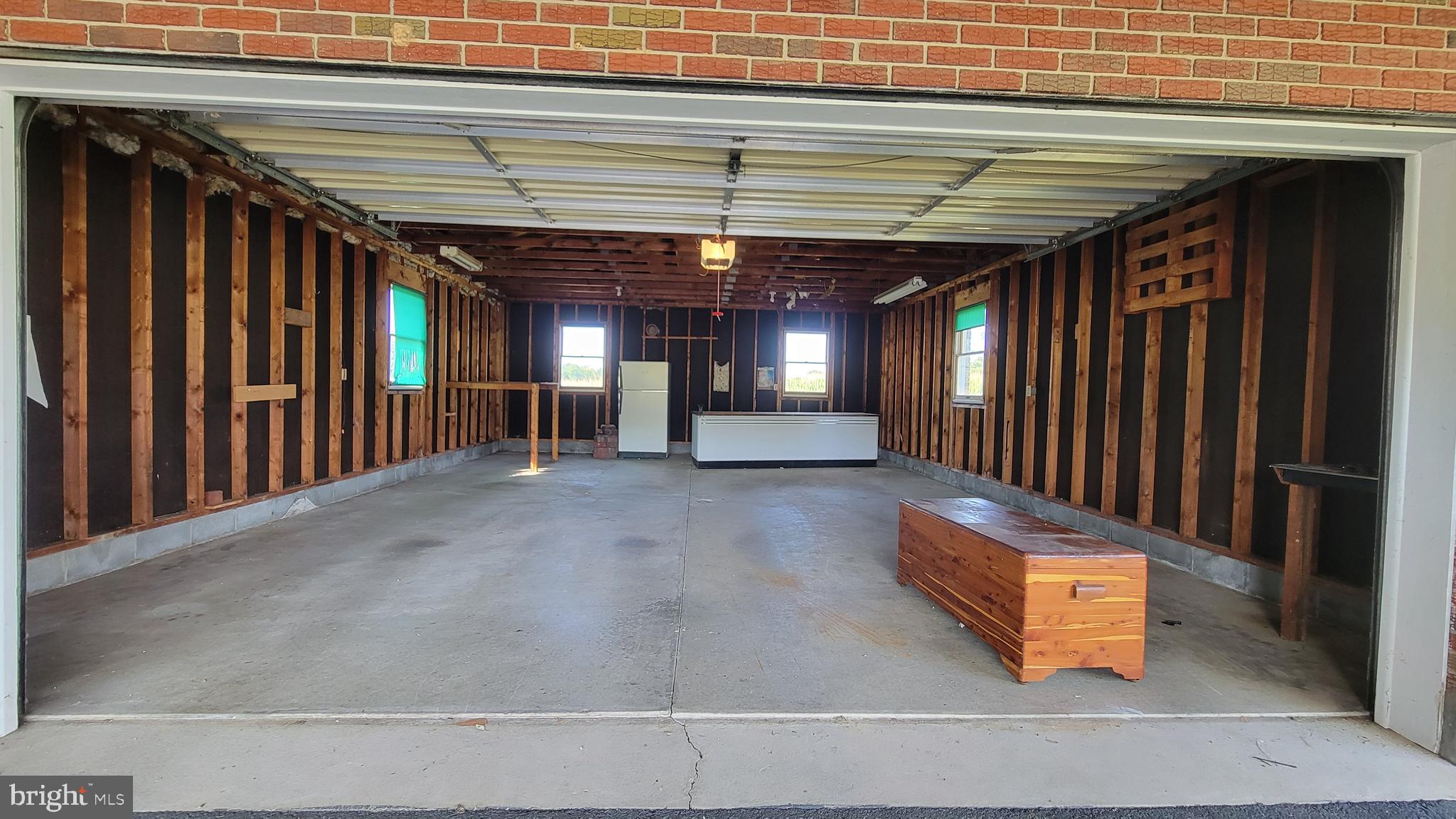 9341 Longswamp Road Mertztown, PA 19539 - Photo 22 of 41