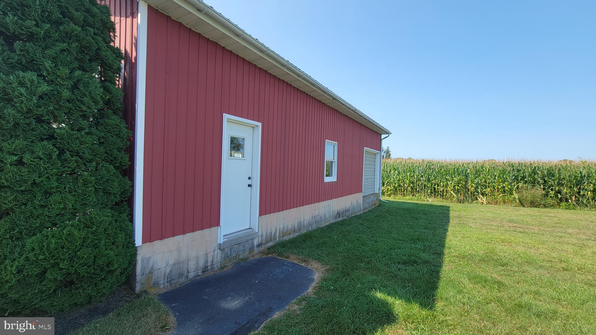9341 Longswamp Road Mertztown, PA 19539 - Photo 29 of 41