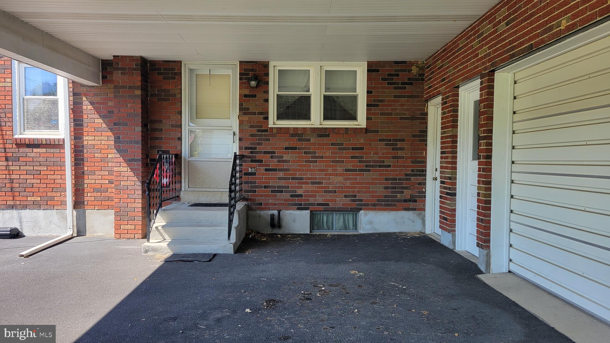 9341 Longswamp Road Mertztown, PA 19539 - Photo 5 of 41