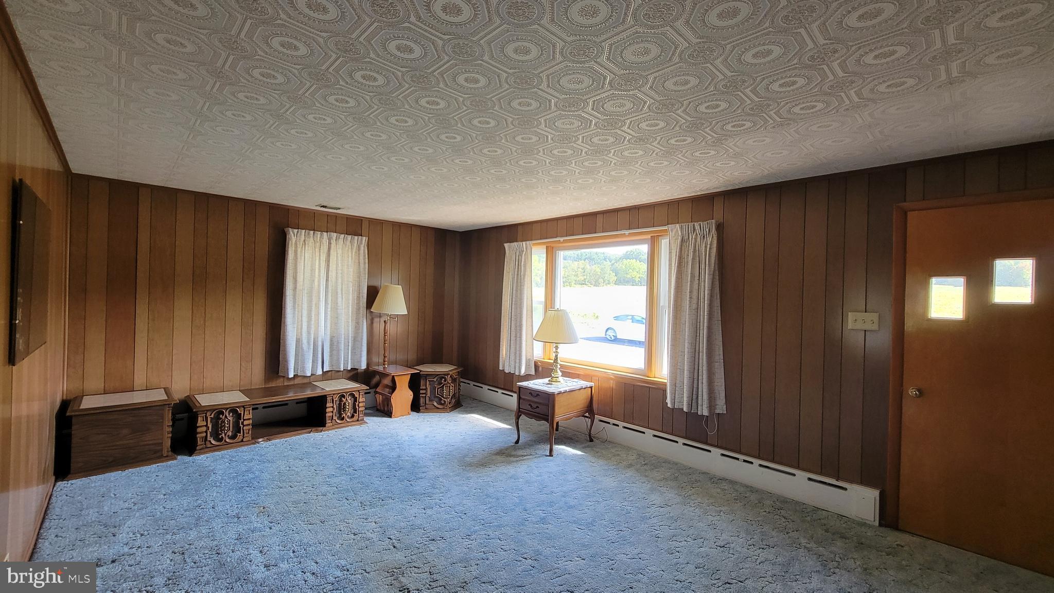 9341 Longswamp Road Mertztown, PA 19539 - Photo 8 of 41