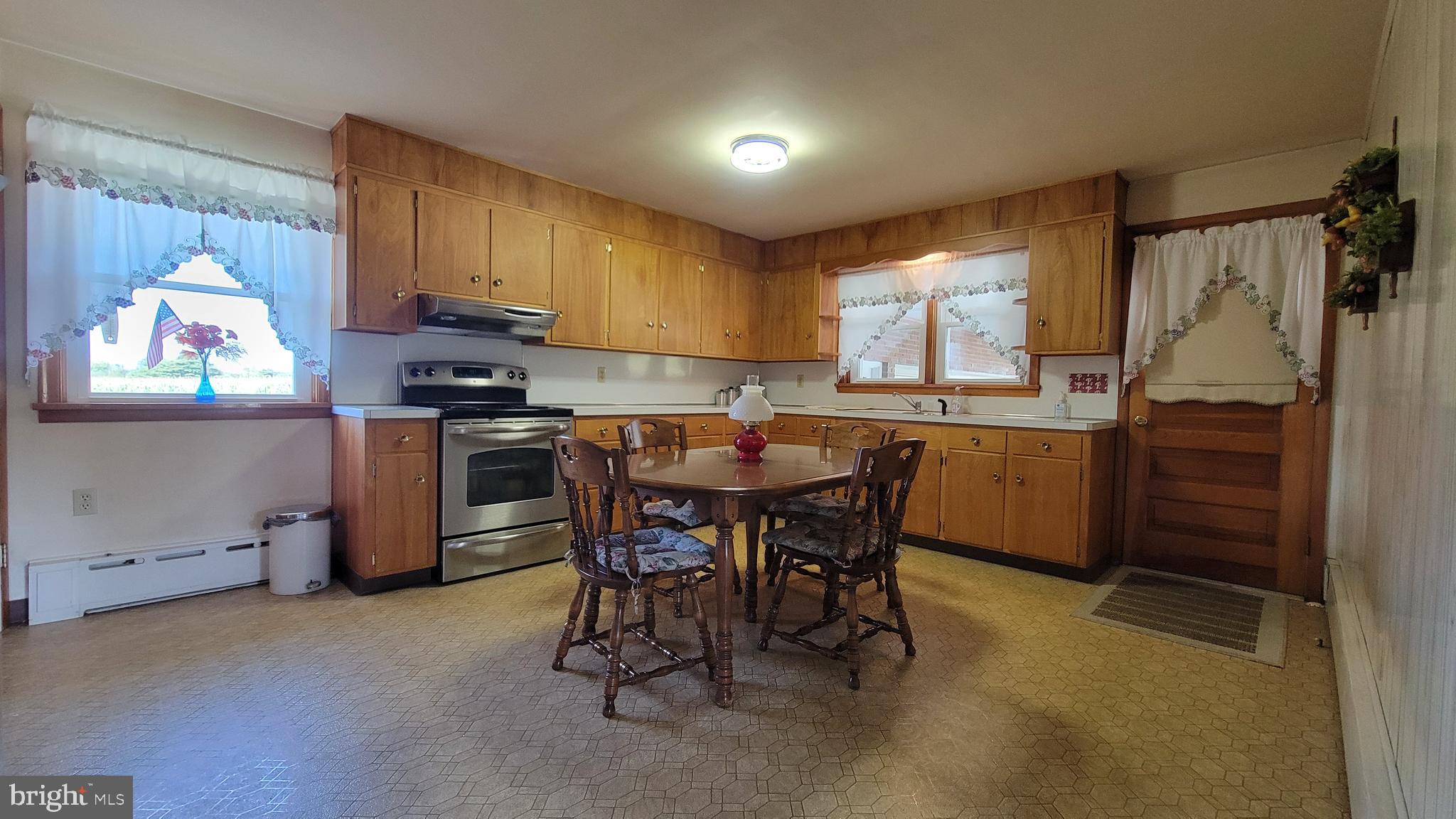 9341 Longswamp Road Mertztown, PA 19539 - Photo 9 of 41