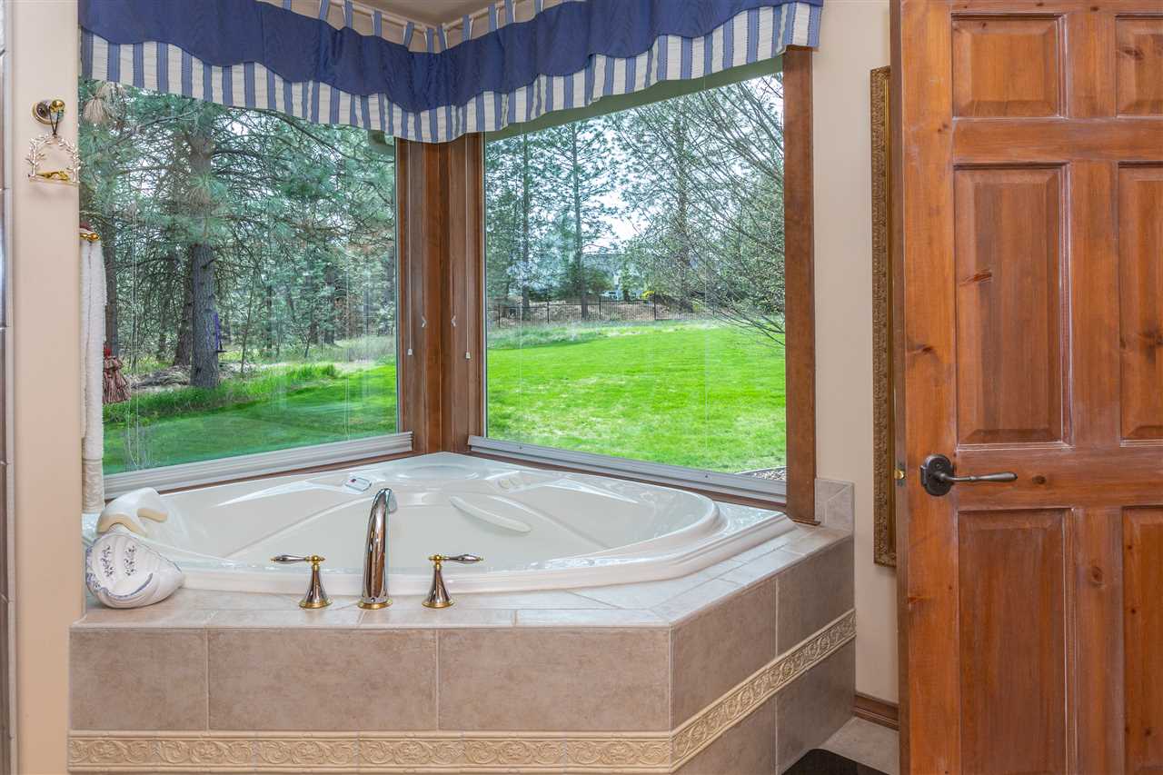 6820 South Regal Road Spokane, WA 99223 - Photo 22 of 38