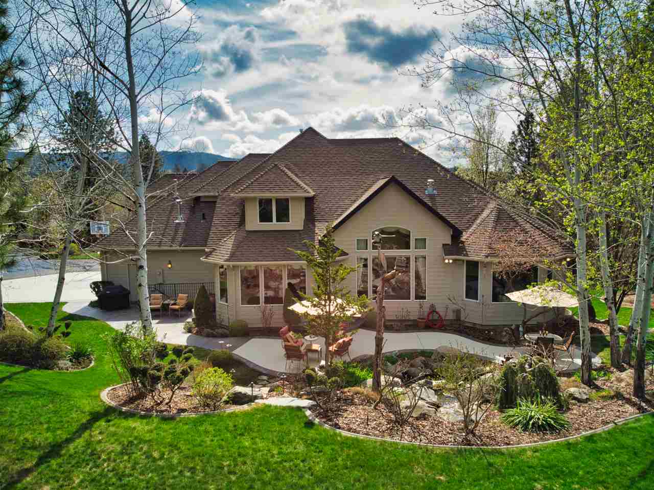 6820 South Regal Road Spokane, WA 99223 - Photo 4 of 38