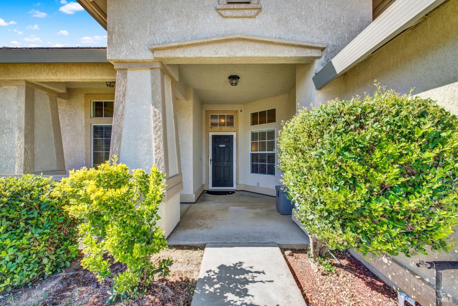 525 Schooner Ridge Drive Dixon, CA 95620 - Photo 4 of 48