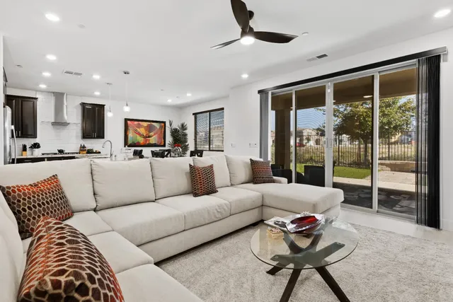 $689,950 | 12849 Knightsbrook Avenue, Rancho Cordova, CA 95742